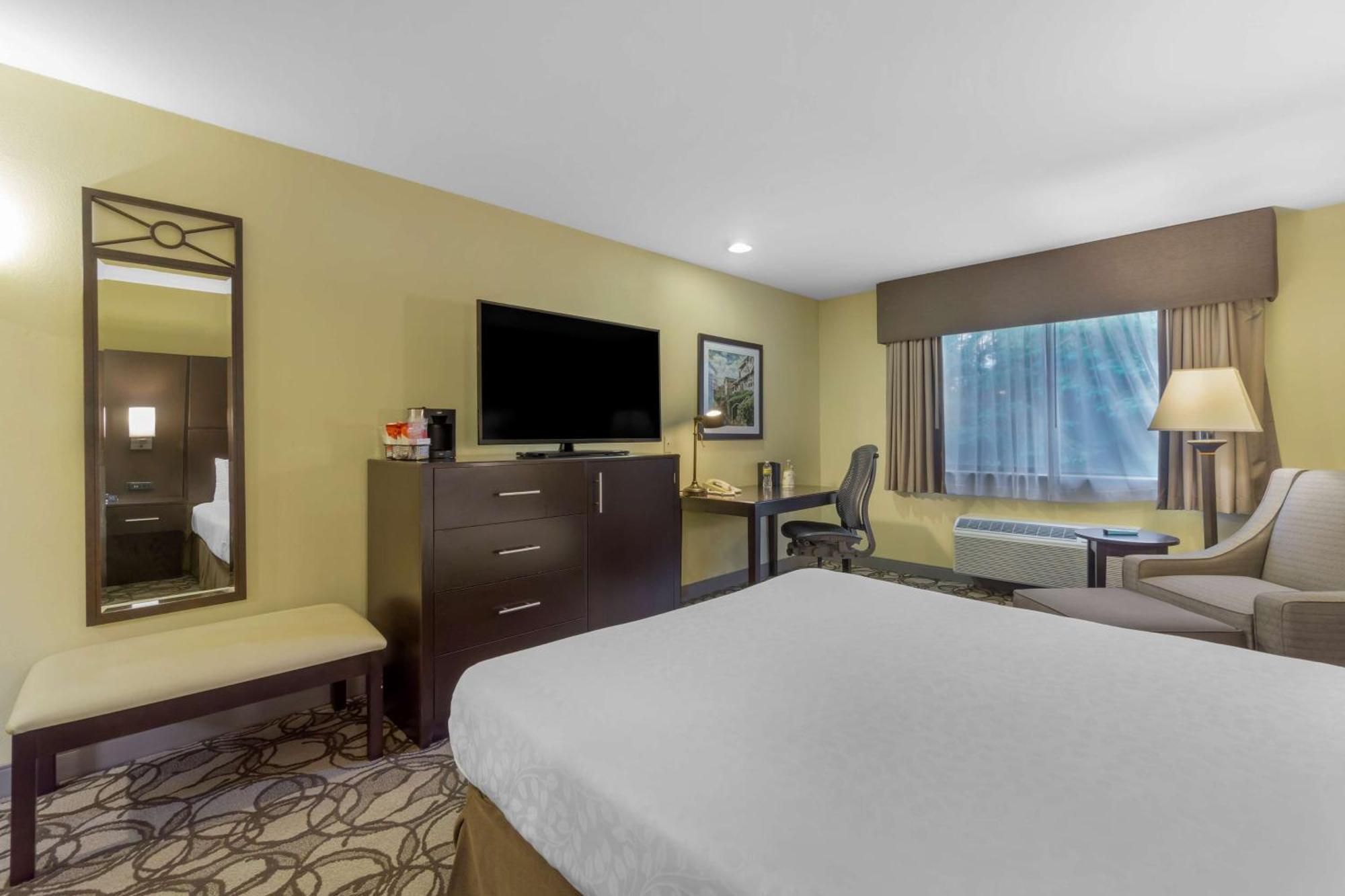 Best Western Plus Plaza By The Green Kent Exterior photo